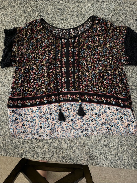 Tops - Boho Floral Tassel Women's Top - Black Multi